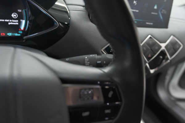 DS Ds 3 Crossback E-Tense So Chic 50 kWh | Allseason Banden | Camera | Dodehoekdetectie | Head-Up Display