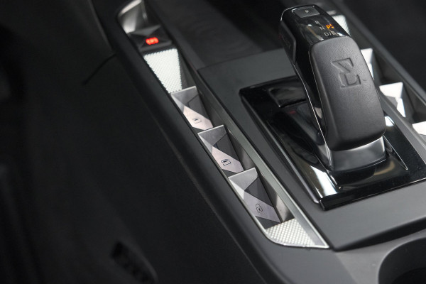 DS Ds 3 Crossback E-Tense So Chic 50 kWh | Allseason Banden | Camera | Dodehoekdetectie | Head-Up Display