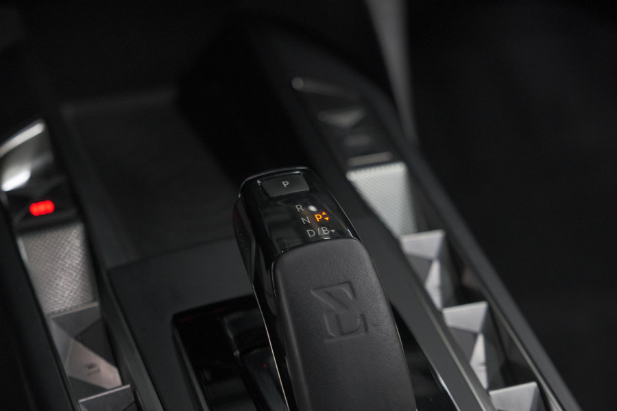 DS Ds 3 Crossback E-Tense So Chic 50 kWh | Allseason Banden | Camera | Dodehoekdetectie | Head-Up Display