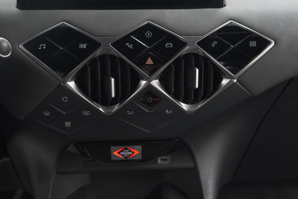 DS Ds 3 Crossback E-Tense So Chic 50 kWh | Allseason Banden | Camera | Dodehoekdetectie | Head-Up Display