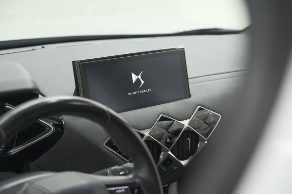 DS Ds 3 Crossback E-Tense So Chic 50 kWh | Allseason Banden | Camera | Dodehoekdetectie | Head-Up Display
