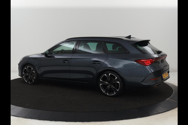 CUPRA Leon 1.4 eHybrid VZ | 245pk | Leder | Stoelverwarming | Memory | Carplay | Navigatie | Sfeerverlichting | Parkeerhulp | Sportstoelen | Keyless | Climate control | Cruise control | PHEV | Plug In
