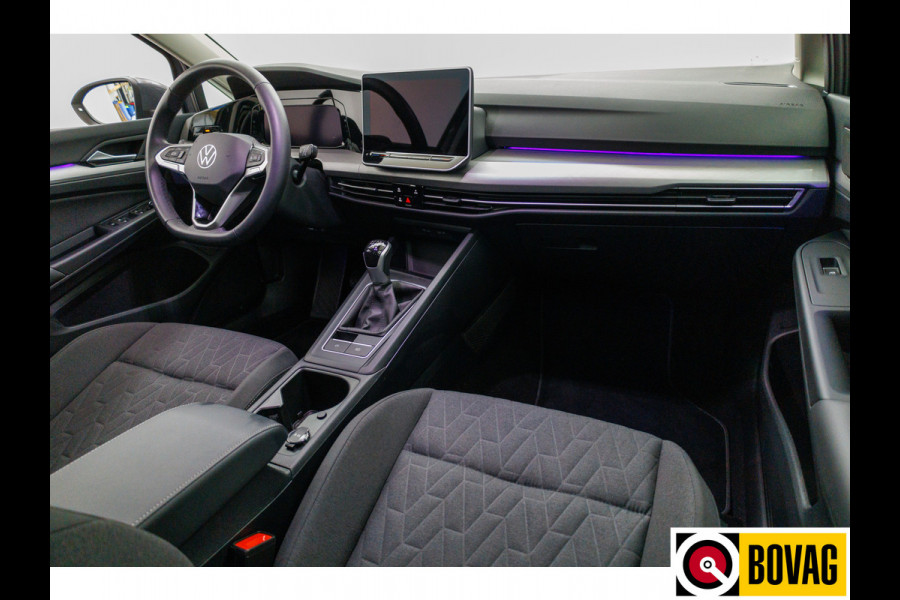 Volkswagen Golf 1.5 TSI Bus. Comf. Ed. 116 PK | Stoel & Stuurverw. | App. connect | Adap. Cruise | Extra getint glas v/a b-stijl | PDC V+ A | Draadloze tel. lader | All season banden
