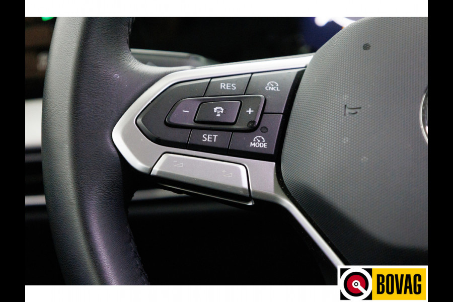 Volkswagen Golf 1.5 TSI Bus. Comf. Ed. 116 PK | Stoel & Stuurverw. | App. connect | Adap. Cruise | Extra getint glas v/a b-stijl | PDC V+ A | Draadloze tel. lader | All season banden