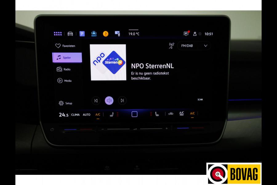 Volkswagen Golf 1.5 TSI Bus. Comf. Ed. 116 PK | Stoel & Stuurverw. | App. connect | Adap. Cruise | Extra getint glas v/a b-stijl | PDC V+ A | Draadloze tel. lader | All season banden