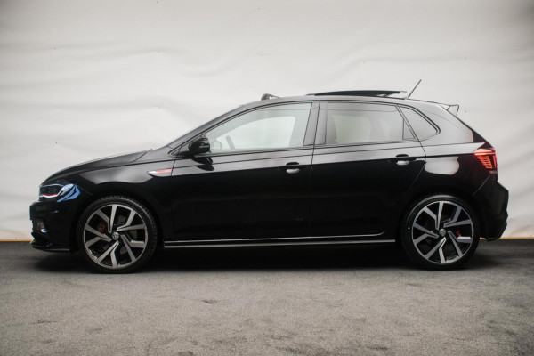 Volkswagen Polo 2.0 TSI GTI Automaat ORG NL [ Panoramadak Beats Virtual Cockpit Camera LED Stoelverwarming Carplay Sfeer ]