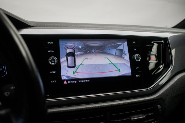 Volkswagen Polo 2.0 TSI GTI Automaat ORG NL [ Panoramadak Beats Virtual Cockpit Camera LED Stoelverwarming Carplay Sfeer ]