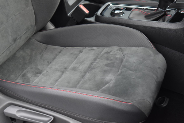 Seat Ateca 1.5 TSI 4DRIVE FR Business Intense Virtual Lane 360C Trekhaak ACC BBD