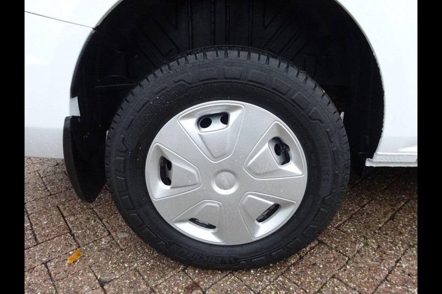 Ford Transit Custom 280 2.0 TDCI L1H1 Trend DUBBELE CABINE AIRCO NAVIGATIE