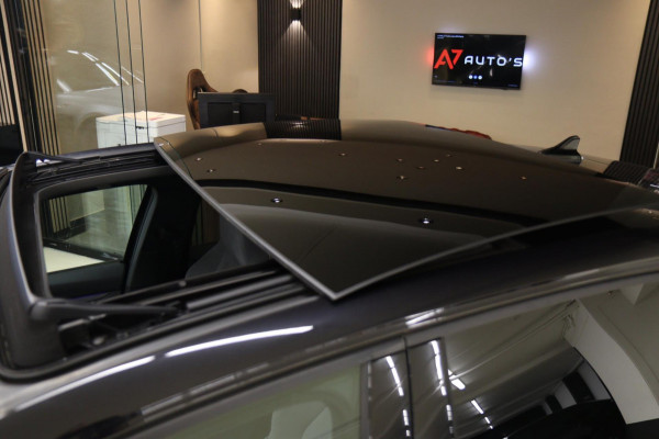 Volkswagen Golf 1.5 eTSI R-Line PANO/CAM/H-K/CARPLAY/ACC/LANEASSIST/VOL