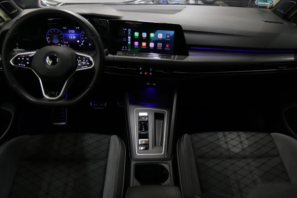 Volkswagen Golf 1.5 eTSI R-Line PANO/CAM/H-K/CARPLAY/ACC/LANEASSIST/VOL