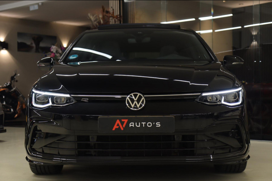 Volkswagen Golf 1.5 eTSI R-Line PANO/CAM/H-K/CARPLAY/ACC/LANEASSIST/VOL