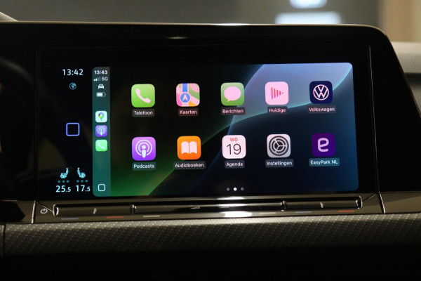 Volkswagen Golf 1.5 eTSI R-Line PANO/CAM/H-K/CARPLAY/ACC/LANEASSIST/VOL