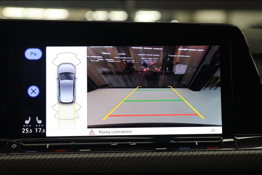 Volkswagen Golf 1.5 eTSI R-Line PANO/CAM/H-K/CARPLAY/ACC/LANEASSIST/VOL