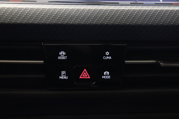 Volkswagen Golf 1.5 eTSI R-Line PANO/CAM/H-K/CARPLAY/ACC/LANEASSIST/VOL