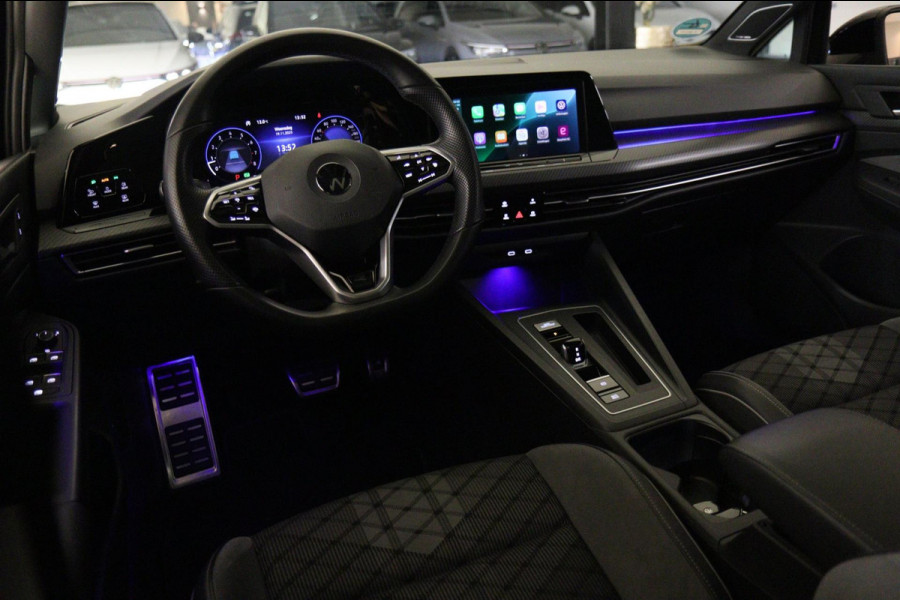 Volkswagen Golf 1.5 eTSI R-Line PANO/CAM/H-K/CARPLAY/ACC/LANEASSIST/VOL