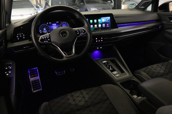 Volkswagen Golf 1.5 eTSI R-Line PANO/CAM/H-K/CARPLAY/ACC/LANEASSIST/VOL