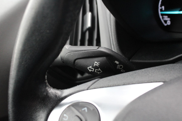 Ford Transit Connect 1.5 EcoBlue L2 Trend | 120 PK | Trekhaak | Stoelverwarming | Camera | Cruise Control | Climate Control | Navigatie | Lichtmetalen Velgen |