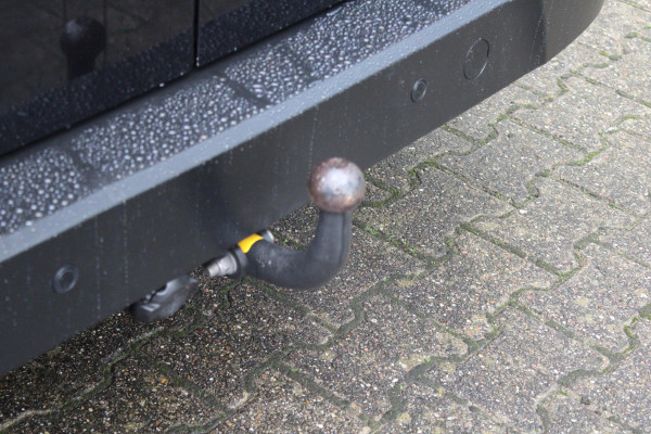 Ford Transit Connect 1.5 EcoBlue L2 Trend | 120 PK | Trekhaak | Stoelverwarming | Camera | Cruise Control | Climate Control | Navigatie | Lichtmetalen Velgen |