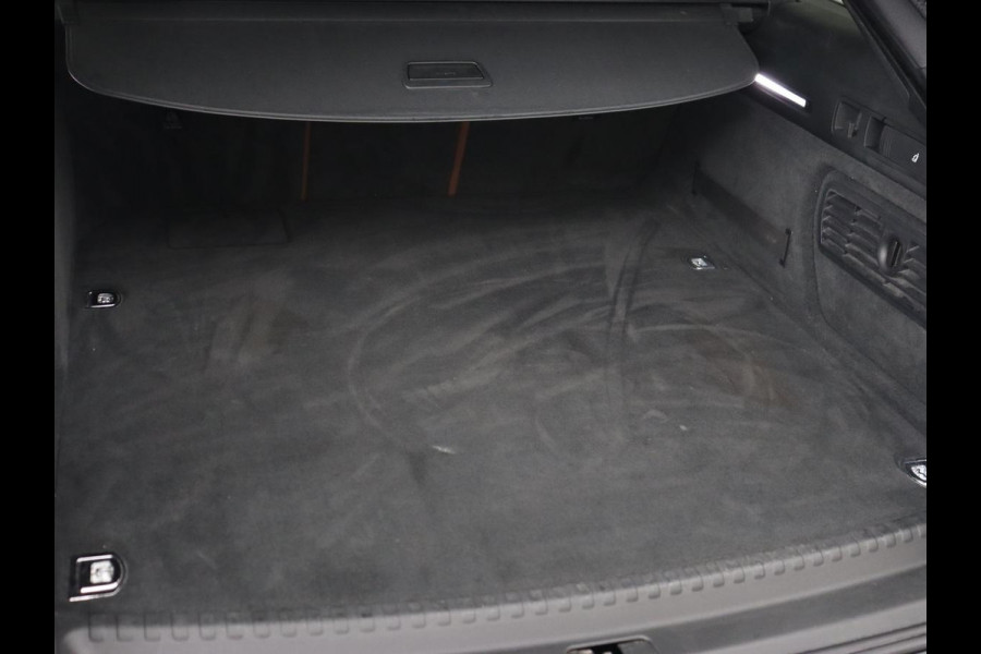 Audi A6 50 TFSIe quattro S edition | Panoramadak | Adaptive cruise | Nappaleder | Stoel & stuurverwarming | Camera | Trekhaak | Keyless | Adaptief onderstel | Carplay | Navigatie | Matrix LED | Getint glas | PHEV | Plug In