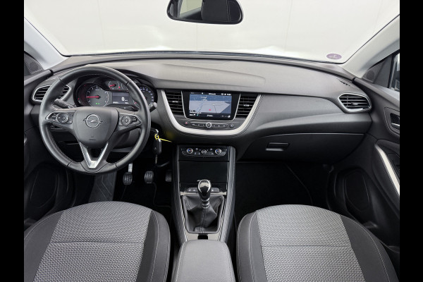 Opel Grandland X T131PK Trekhaak Navi Ecc Pdc Apple Carplay Android Auto Cruise Control Edition Lmv Licht-Regensensor Verkeersbordlezer PrivacyGlas IntelliLink Bluetooth Origineel Nederlandse Auto 1.400KG Trekgewicht! € 35.000 nieuw! Bij ons volledig Onderhouden
