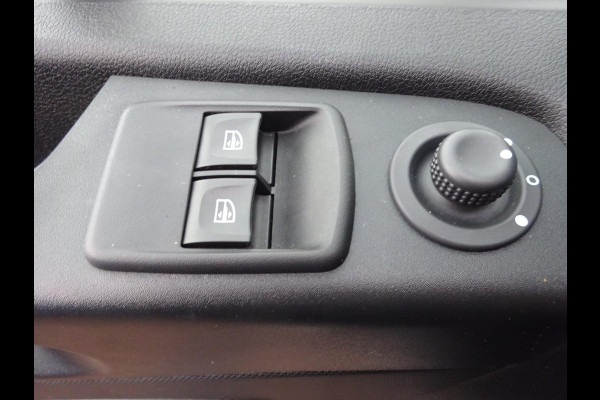 Renault Trafic 2.0 dCi 120 T29 L2H1 DUBBELE CABINE 6 PERSOONS AIRCO NAVI