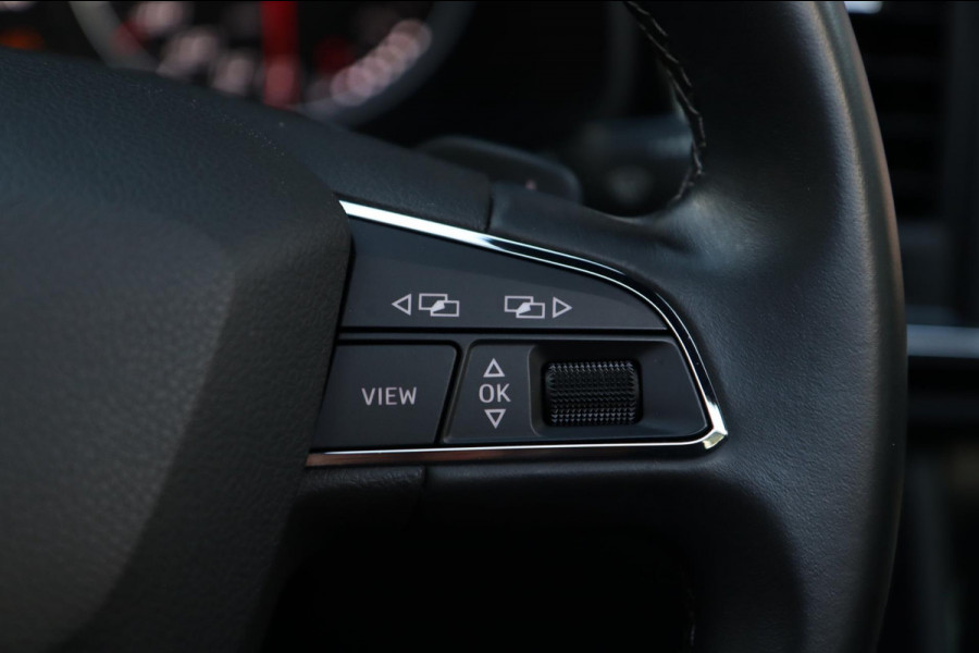 Seat Ateca 1.5 TSI Xcellence / PANODAK / BEATS / KEYLESS / ACC / CAMERA