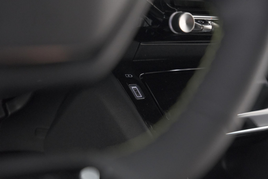 Peugeot 2008 Hybrid 145 e-DCS6 GT | Camera | Apple Carplay | Parkeersensoren