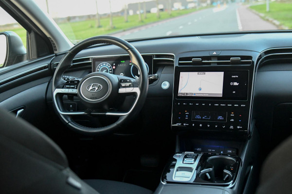 Hyundai Tucson 1.6 T-GDI HEV Comfort. ACC, Camera, Trekhaak, Keyless, CarPlay, Sfeer,
