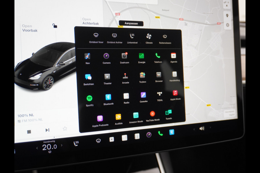 Tesla Model 3 Performance 513pk 0-100 3,4sec AWD Lmv 20" AutoPilot Panoramadak Adaptive Cruise Camera's Leer Pdc Wifi Ecc Elektr.-A-Klep+Stuur+Verst.Stoel+Geheugen Easy Entry Stoel+Bank-Verwarmd Keyless carbon spoiler rode remklauwen WiFi  75kWh 4WD 1e Eigenaar Origineel Nederlandse Auto SOH 88%