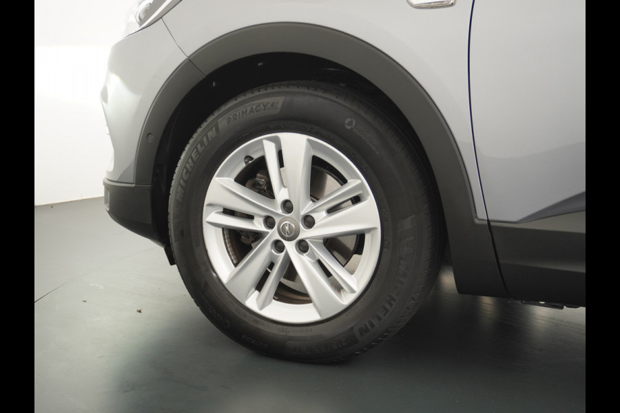 Opel Grandland X T 131pk 360Camera Navi 1/2Leer Apple/AndroidPdc Dab Ecc Tel. Isofix Mistlampen Blindspot Lane-dep. Bordherk. Usb Bluetooth CruiseControl Licht-/Zichtpakket Elek.Inkl.spiegels Elek.Ramen Led 17''LM 1.2 Turbo Business Elegance NL-auto! B- klasse EURO 6 Origin.NLse auto Volledig Dealer onderhouden laatste beurt bij 101.000km