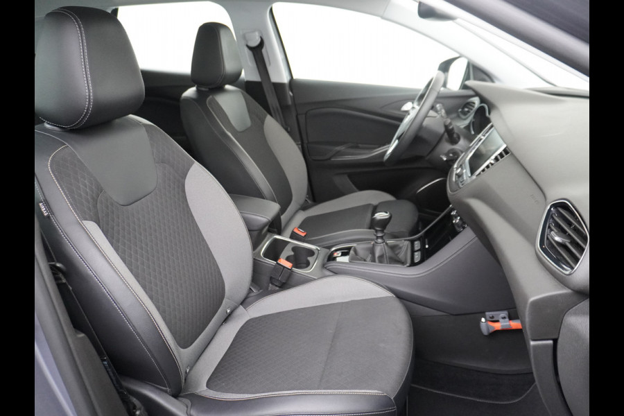 Opel Grandland X T 131pk 360Camera Navi 1/2Leer Apple/AndroidPdc Dab Ecc Tel. Isofix Mistlampen Blindspot Lane-dep. Bordherk. Usb Bluetooth CruiseControl Licht-/Zichtpakket Elek.Inkl.spiegels Elek.Ramen Led 17''LM 1.2 Turbo Business Elegance NL-auto! B- klasse EURO 6 Origin.NLse auto Volledig Dealer onderhouden laatste beurt bij 101.000km