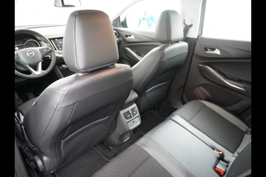 Opel Grandland X T 131pk 360Camera Navi 1/2Leer Apple/AndroidPdc Dab Ecc Tel. Isofix Mistlampen Blindspot Lane-dep. Bordherk. Usb Bluetooth CruiseControl Licht-/Zichtpakket Elek.Inkl.spiegels Elek.Ramen Led 17''LM 1.2 Turbo Business Elegance NL-auto! B- klasse EURO 6 Origin.NLse auto Volledig Dealer onderhouden laatste beurt bij 101.000km
