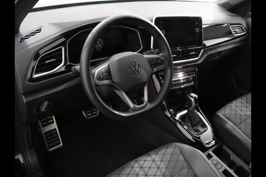 Volkswagen T-Roc 1.5 TSI 150pk Automaat R-Line | Navigatie | Apple Carplay/Android Auto | Camera | Parkeersensoren | Adaptive Cruise Control | Stoelverwarming | Virtual Cockpit | Elektrische achterklep | Getinte ramen | Climate Control