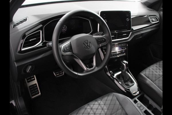 Volkswagen T-Roc 1.5 TSI 150pk Automaat R-Line | Navigatie | Apple Carplay/Android Auto | Camera | Parkeersensoren | Adaptive Cruise Control | Stoelverwarming | Virtual Cockpit | Elektrische achterklep | Getinte ramen | Climate Control