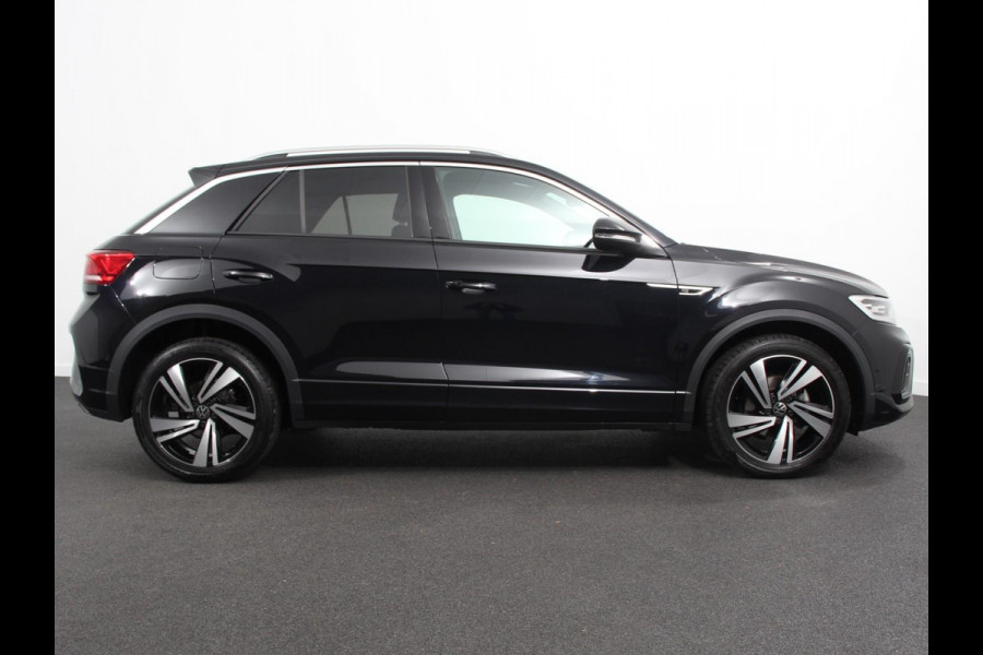 Volkswagen T-Roc 1.5 TSI 150pk Automaat R-Line | Navigatie | Apple Carplay/Android Auto | Camera | Parkeersensoren | Adaptive Cruise Control | Stoelverwarming | Virtual Cockpit | Elektrische achterklep | Getinte ramen | Climate Control