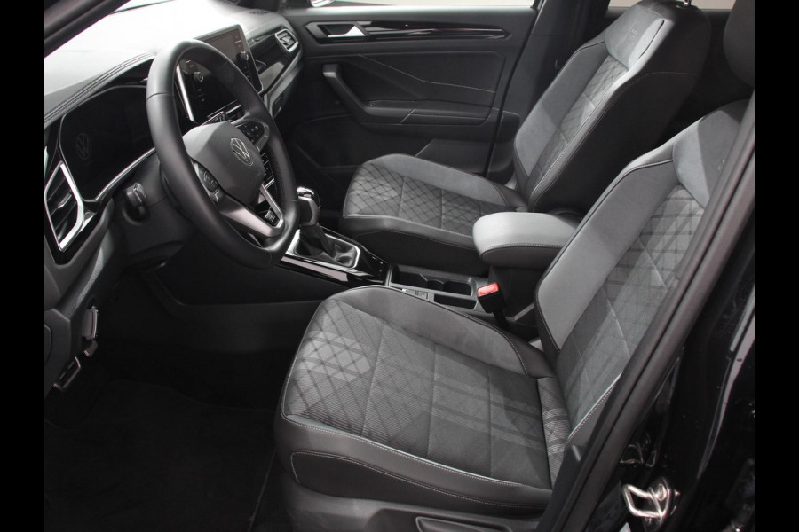 Volkswagen T-Roc 1.5 TSI 150pk Automaat R-Line | Navigatie | Apple Carplay/Android Auto | Camera | Parkeersensoren | Adaptive Cruise Control | Stoelverwarming | Virtual Cockpit | Elektrische achterklep | Getinte ramen | Climate Control
