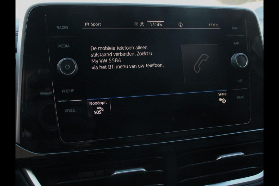 Volkswagen T-Roc 1.5 TSI 150pk Automaat R-Line | Navigatie | Apple Carplay/Android Auto | Camera | Parkeersensoren | Adaptive Cruise Control | Stoelverwarming | Virtual Cockpit | Elektrische achterklep | Getinte ramen | Climate Control