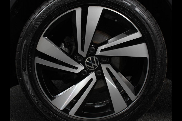 Volkswagen T-Roc 1.5 TSI 150pk Automaat R-Line | Navigatie | Apple Carplay/Android Auto | Camera | Parkeersensoren | Adaptive Cruise Control | Stoelverwarming | Virtual Cockpit | Elektrische achterklep | Getinte ramen | Climate Control