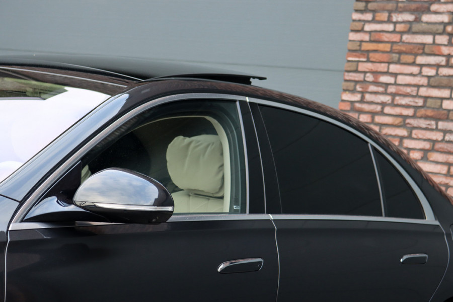 Mercedes-Benz S-Klasse 580 e Lang AMG Line | Airmatic | Distronic+ | Chauffeurspakket | Zonweringspakket | Massage V+A | | MBUX Tablet | Burmester | HUD | Stoelventilatie V+A | Nekverwarming |
