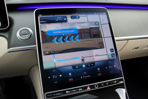 Mercedes-Benz S-Klasse 580 e Lang AMG Line | Airmatic | Distronic+ | Chauffeurspakket | Zonweringspakket | Massage V+A | | MBUX Tablet | Burmester | HUD | Stoelventilatie V+A | Nekverwarming |