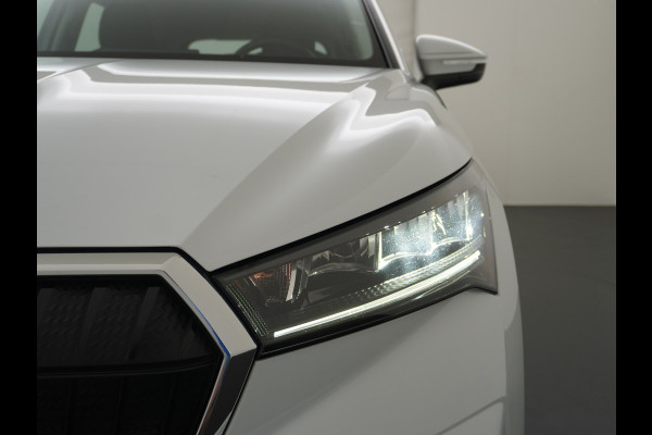 Škoda ENYAQ iV 60 SOH 92% Apple Carplay Android Auto Navi Ecc Cruise Control Camera Pdc Led MirrorLink Lmv DAB SmartLink Rijstrooksensor 1e Eigenaar Origineel Nederlandse Auto