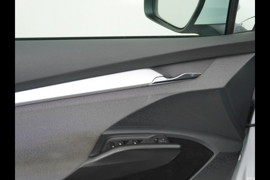 Škoda ENYAQ iV 60 SOH 92% Apple Carplay Android Auto Navi Ecc Cruise Control Camera Pdc Led MirrorLink Lmv DAB SmartLink Rijstrooksensor 1e Eigenaar Origineel Nederlandse Auto