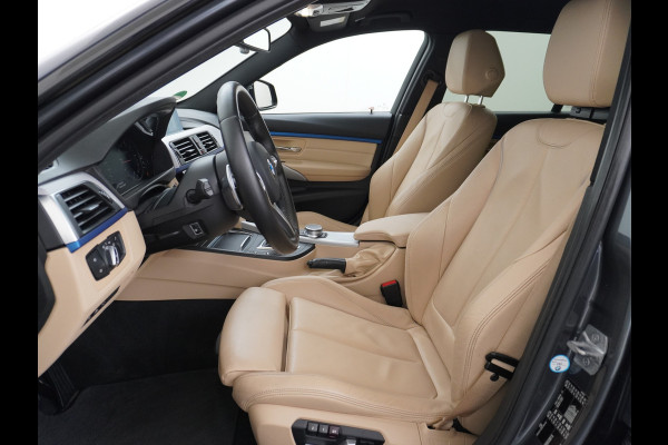 BMW 3 Serie Touring 330i AUT-8 M-Sport Pack Leder+Memory Harman&Kardon® Audio Adap.Cruise Apple Carplay Head-Up Navi 19" Virtual CockpitCame Lmv  Stoelverwarming DAB Elek.Achterklep Zwarte-Hemel Adaptieve Led Wifi Surround Camera Origineel Nederlandse Auto Zeer compleet! € 71.000 nieuwprijs !