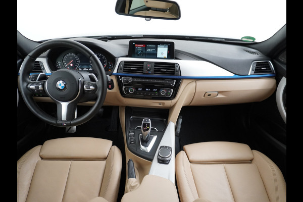 BMW 3 Serie Touring 330i AUT-8 M-Sport Pack Leder+Memory Harman&Kardon® Audio Adap.Cruise Apple Carplay Head-Up Navi 19" Virtual CockpitCame Lmv  Stoelverwarming DAB Elek.Achterklep Zwarte-Hemel Adaptieve Led Wifi Surround Camera Origineel Nederlandse Auto Zeer compleet! € 71.000 nieuwprijs !
