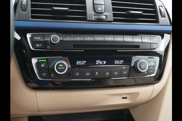 BMW 3 Serie Touring 330i AUT-8 M-Sport Pack Leder+Memory Harman&Kardon® Audio Adap.Cruise Apple Carplay Head-Up Navi 19" Virtual CockpitCame Lmv  Stoelverwarming DAB Elek.Achterklep Zwarte-Hemel Adaptieve Led Wifi Surround Camera Origineel Nederlandse Auto Zeer compleet! € 71.000 nieuwprijs !