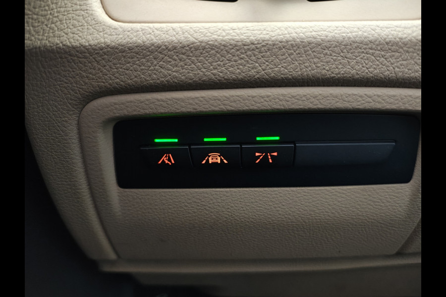 BMW 3 Serie Touring 330i AUT-8 M-Sport Pack Leder+Memory Harman&Kardon® Audio Adap.Cruise Apple Carplay Head-Up Navi 19" Virtual CockpitCame Lmv  Stoelverwarming DAB Elek.Achterklep Zwarte-Hemel Adaptieve Led Wifi Surround Camera Origineel Nederlandse Auto Zeer compleet! € 71.000 nieuwprijs !