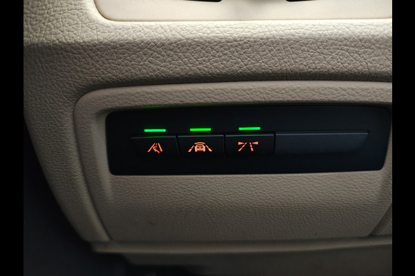 BMW 3 Serie Touring 330i AUT-8 M-Sport Pack Leder+Memory Harman&Kardon® Audio Adap.Cruise Apple Carplay Head-Up Navi 19" Virtual CockpitCame Lmv  Stoelverwarming DAB Elek.Achterklep Zwarte-Hemel Adaptieve Led Wifi Surround Camera Origineel Nederlandse Auto Zeer compleet! € 71.000 nieuwprijs !