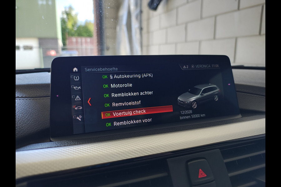 BMW 3 Serie Touring 330i AUT-8 M-Sport Pack Leder+Memory Harman&Kardon® Audio Adap.Cruise Apple Carplay Head-Up Navi 19" Virtual CockpitCame Lmv  Stoelverwarming DAB Elek.Achterklep Zwarte-Hemel Adaptieve Led Wifi Surround Camera Origineel Nederlandse Auto Zeer compleet! € 71.000 nieuwprijs !