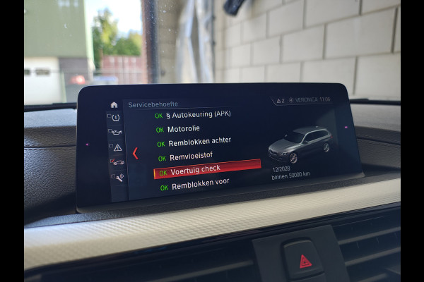 BMW 3 Serie Touring 330i AUT-8 M-Sport Pack Leder+Memory Harman&Kardon® Audio Adap.Cruise Apple Carplay Head-Up Navi 19" Virtual CockpitCame Lmv  Stoelverwarming DAB Elek.Achterklep Zwarte-Hemel Adaptieve Led Wifi Surround Camera Origineel Nederlandse Auto Zeer compleet! € 71.000 nieuwprijs !